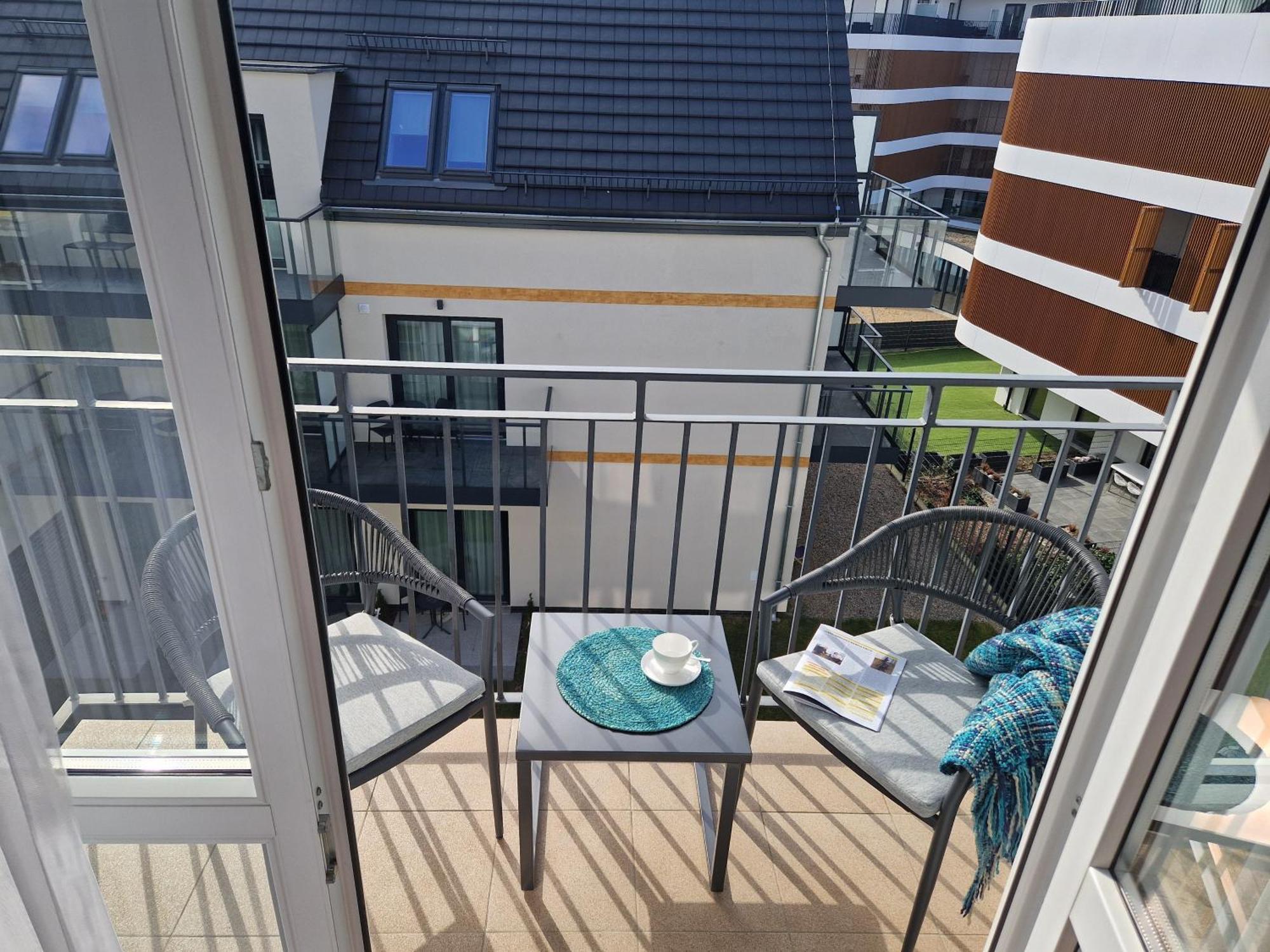 Stylish Vacation Apartment With Parking In Miedzyzdroje By Noclegi Renters Экстерьер фото